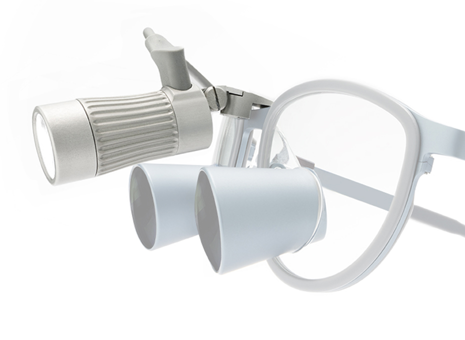 Loupes light dental Essential Nano mounted to dental loupes