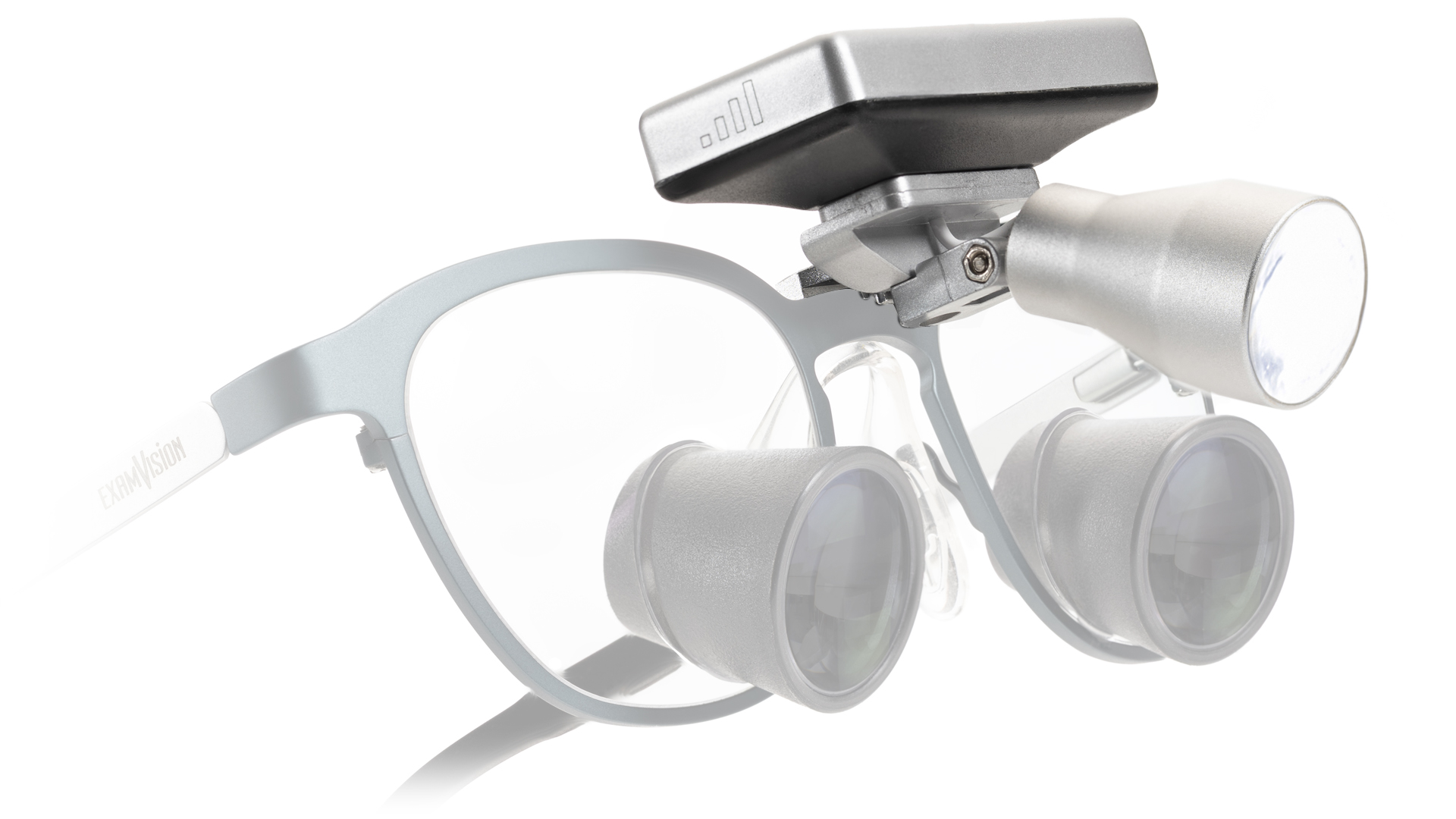 Luz LED inalámbrica Essential One acoplada a las lupas